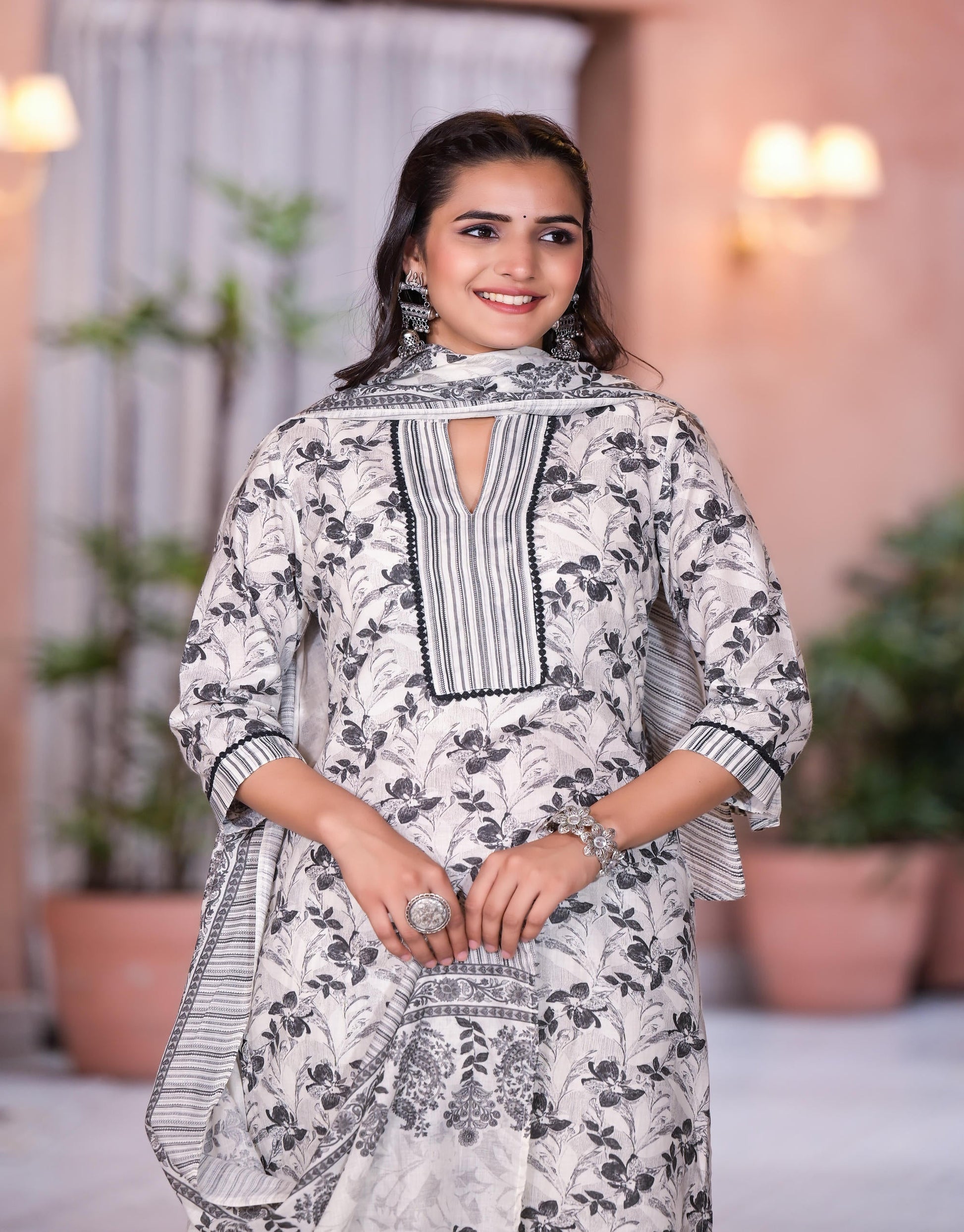 Juniper Women's Grey Floral Printed Cotton Kurta Set With Lace
