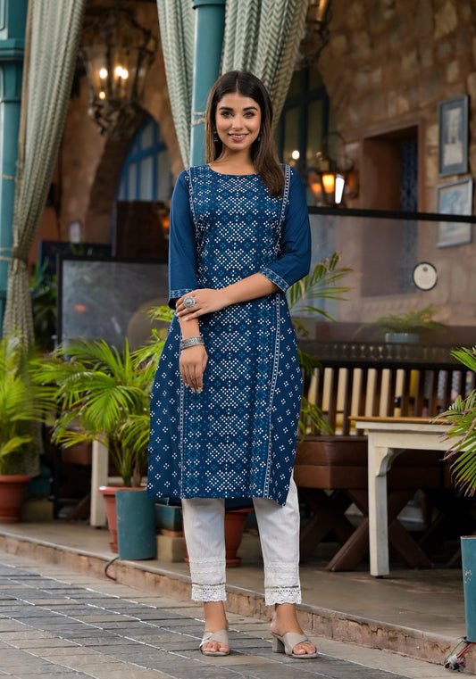 Juniper Women's Teal Ethnic Motif Printed Round Neck Rayon Kurta With Straight Hemline