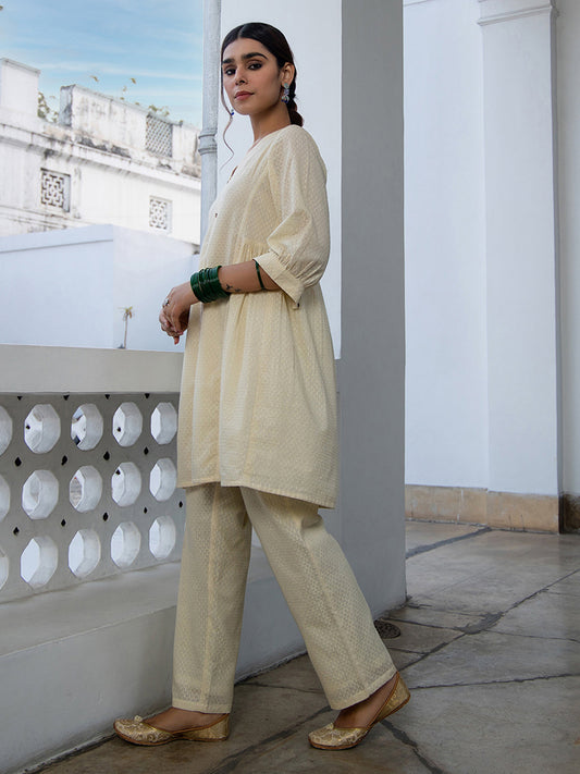 Janasya Cream Dobby Cotton Self Design Tunic & Bottom 