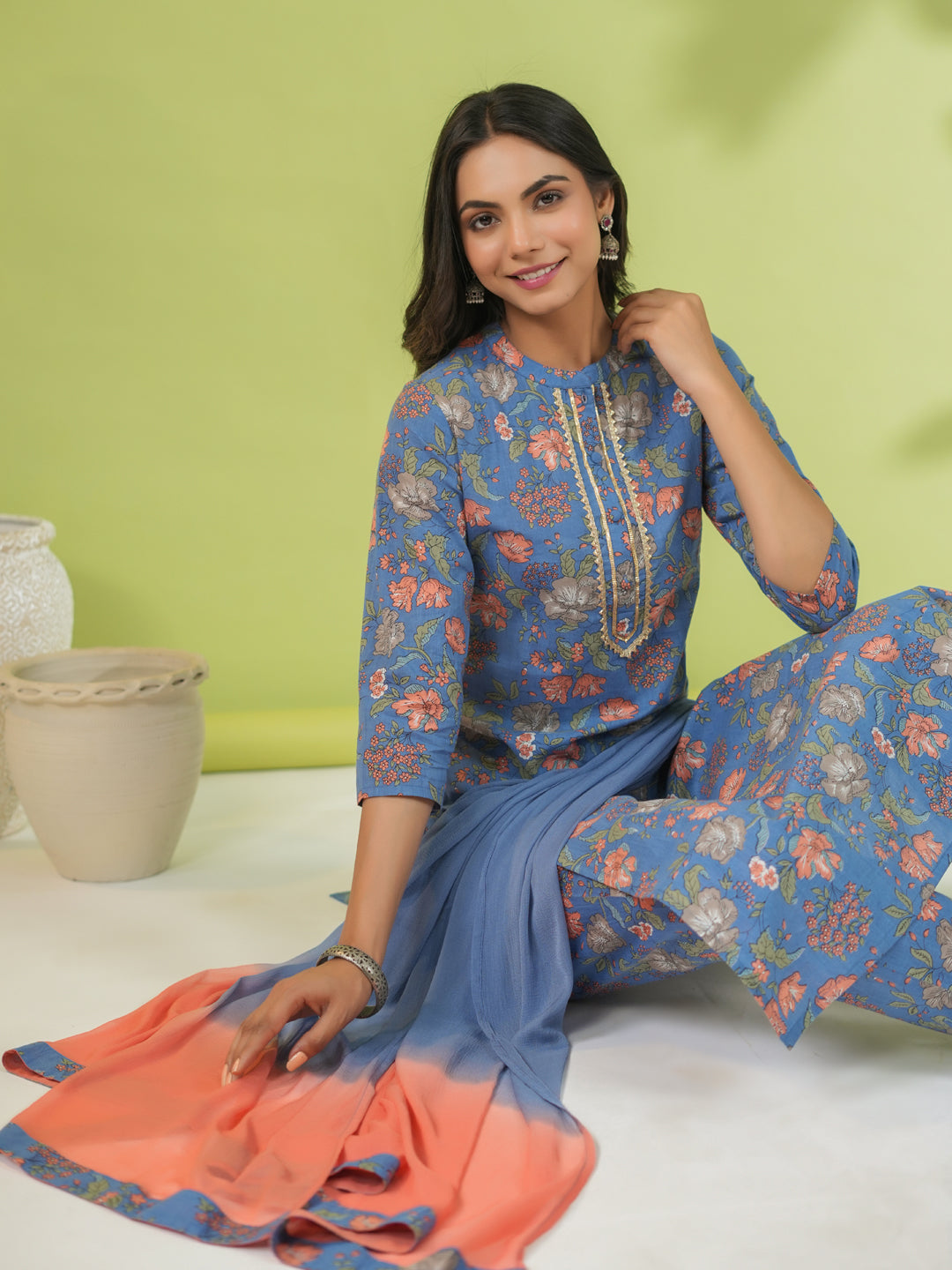 Janasya Straight Cambric Blue Floral Band Collar Kurta Set 