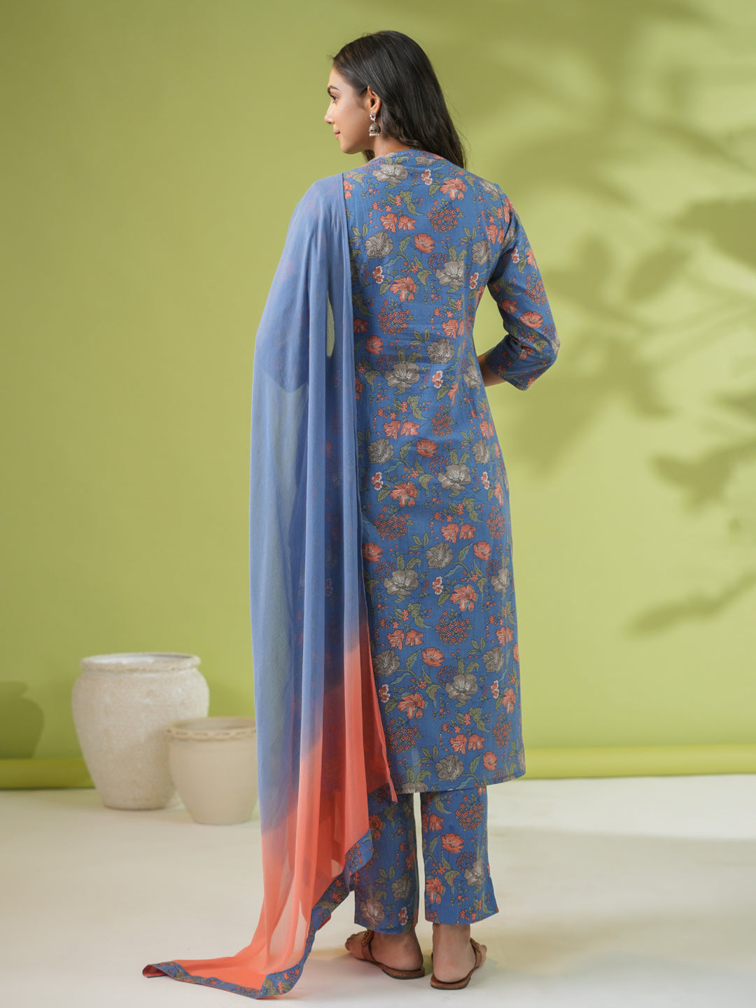 Janasya Straight Cambric Blue Floral Band Collar Kurta Set 