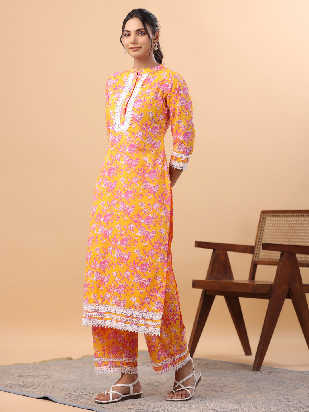 Janasya Straight Cambric Orange Floral Band Collar Kurta & Bottom 