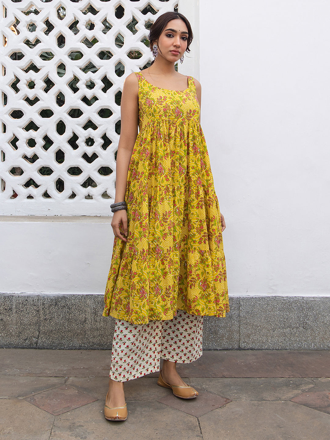 Janasya Bright Cotton Floral Gathered Kurta Set 