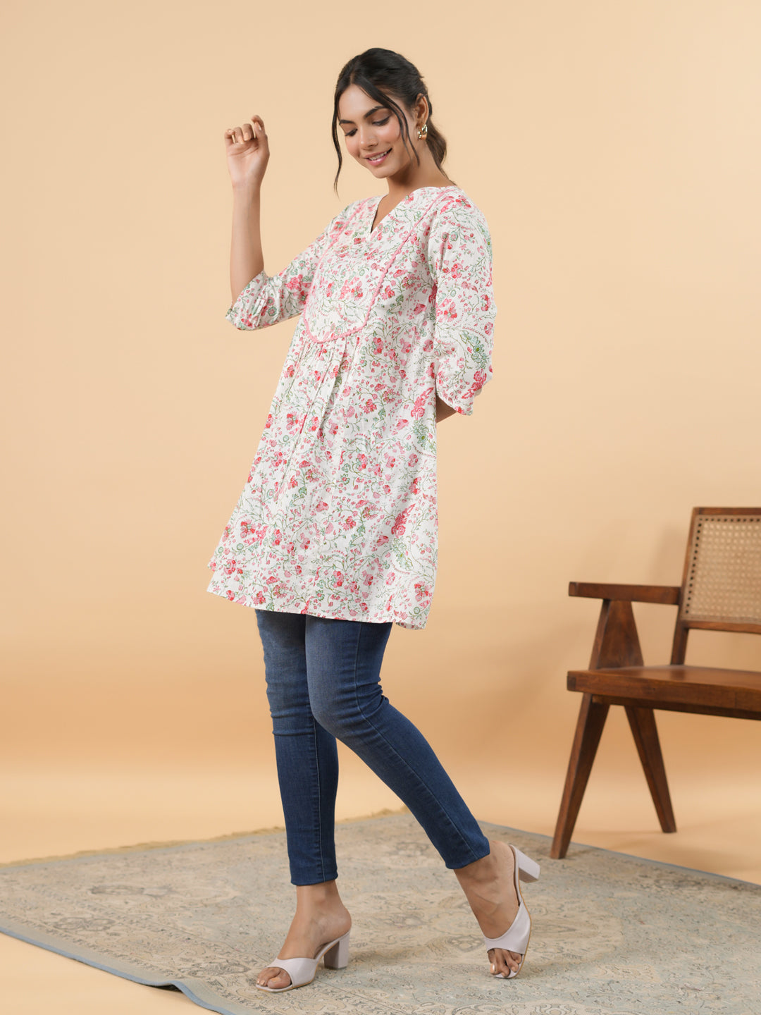 Janasya Light Floral A-Line Tunic 