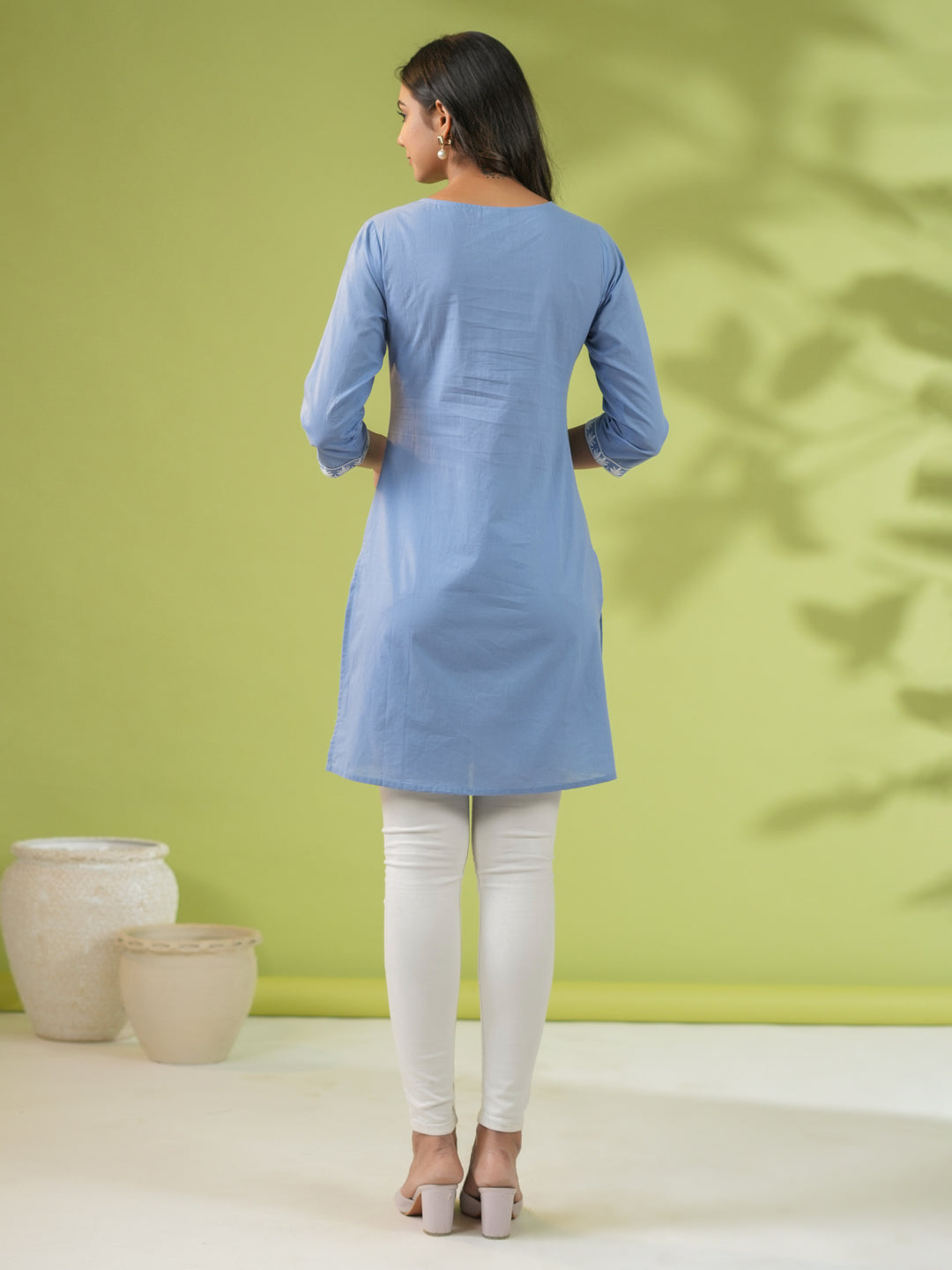 Janasya Straight Cambric Blue Embroidered Round Neck Tunic 