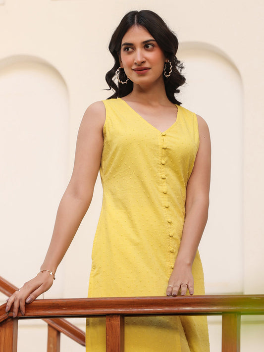 Janasya Bright Dobby Cotton Self Design Straight Kurta Set 
