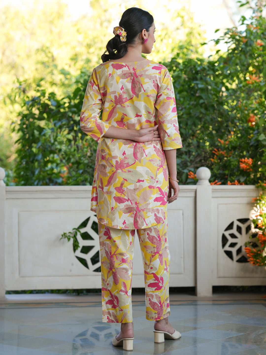 Janasya Bright Cotton Floral Straight Top & Bottom Set 