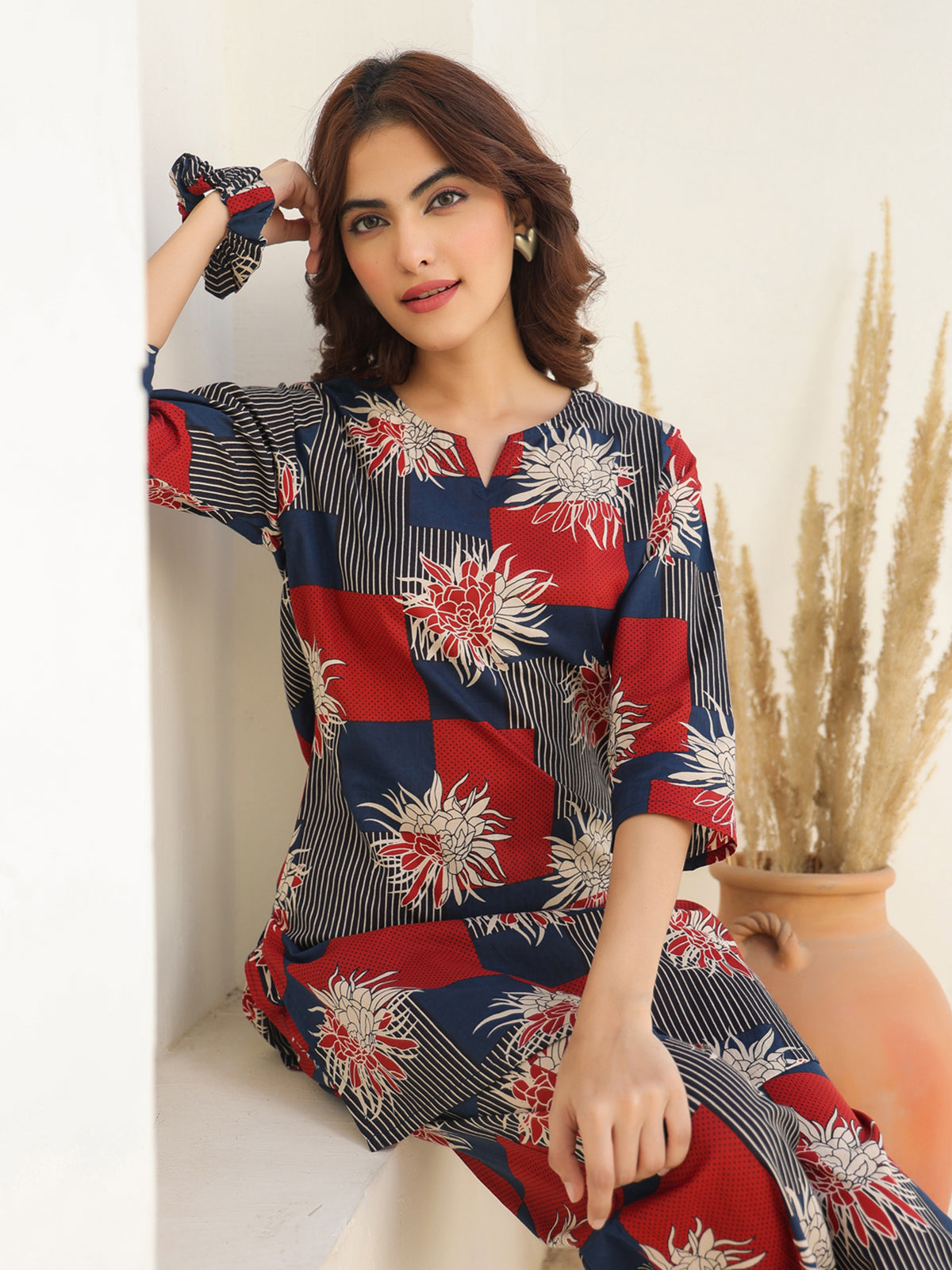 Janasya Dark Cotton Geometric Straight Top & Bottom Set 
