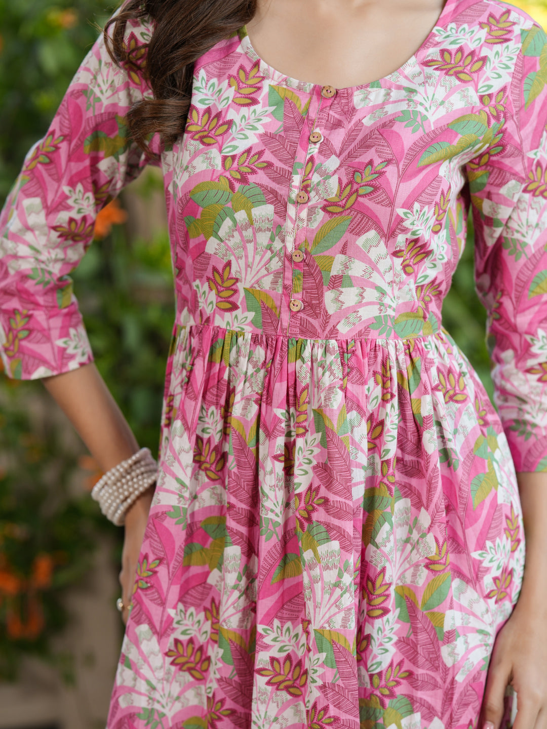 Janasya Bright Cotton Floral A-Line Kurta 