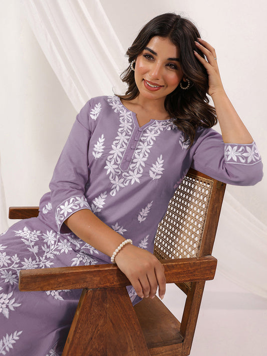 Janasya Light Cotton Embroidered Straight Kurta 