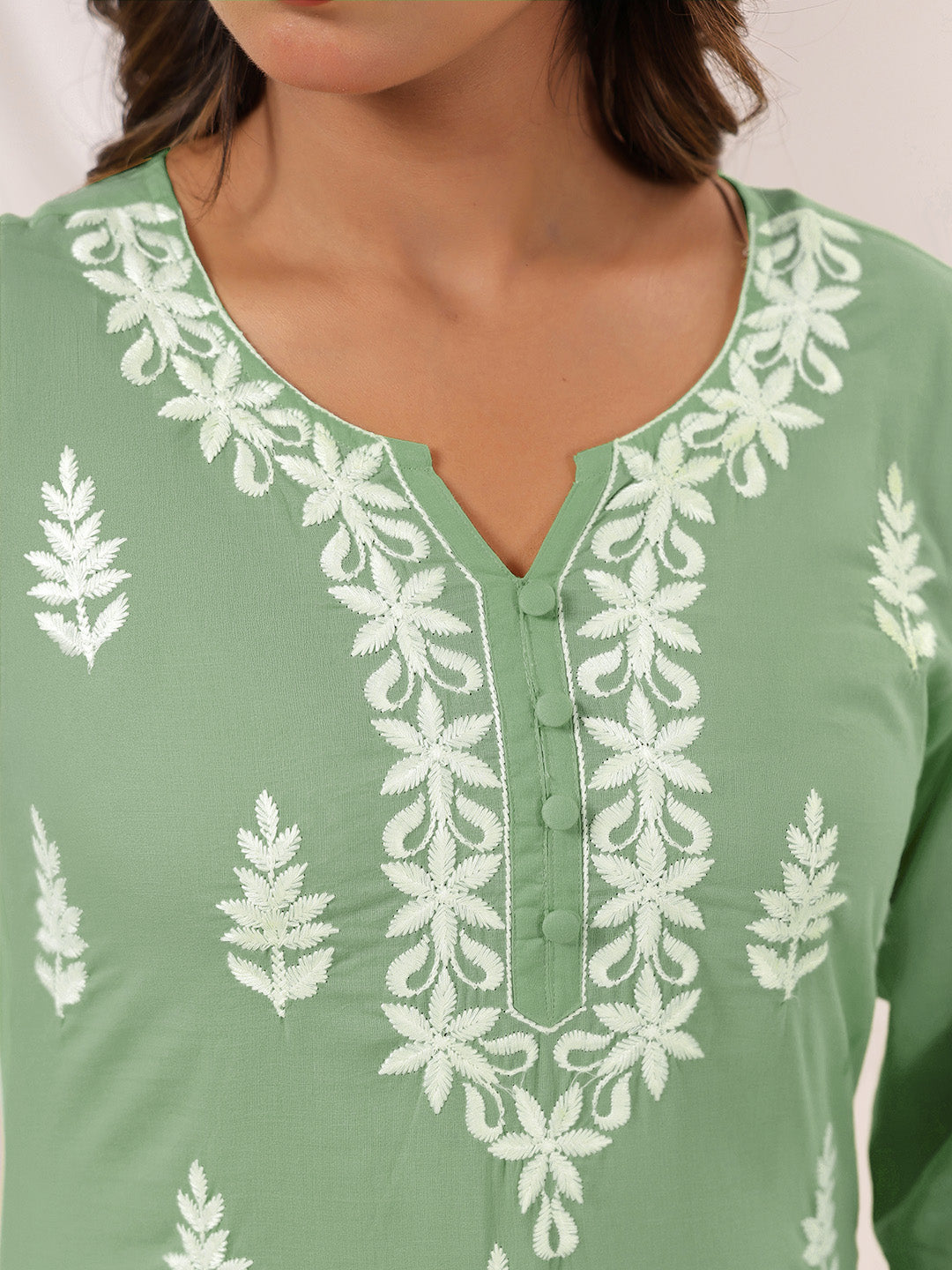 Janasya Light Cotton Embroidered Straight Kurta 