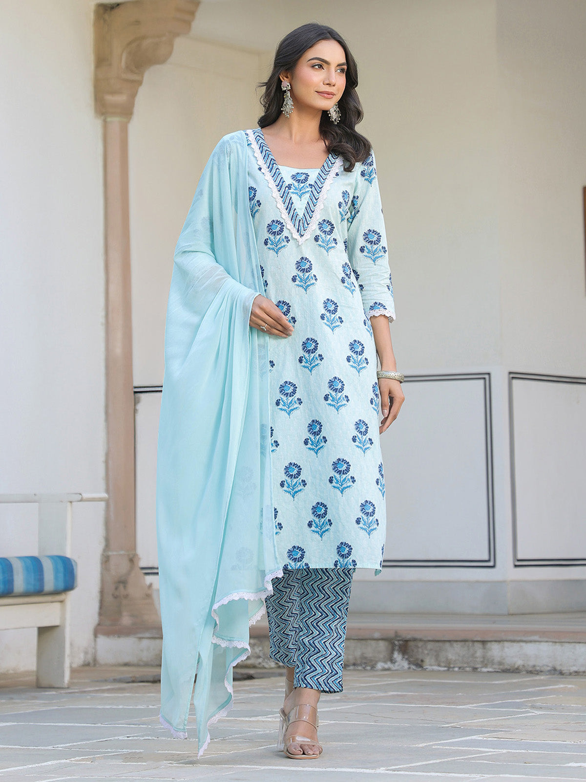 Janasya Light Cotton Floral Straight Kurta Set 