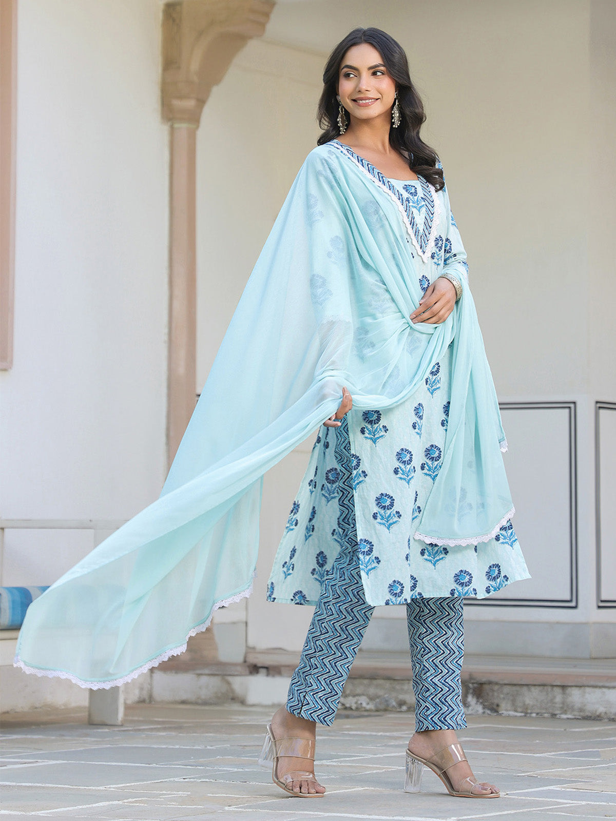 Janasya Light Cotton Floral Straight Kurta Set 
