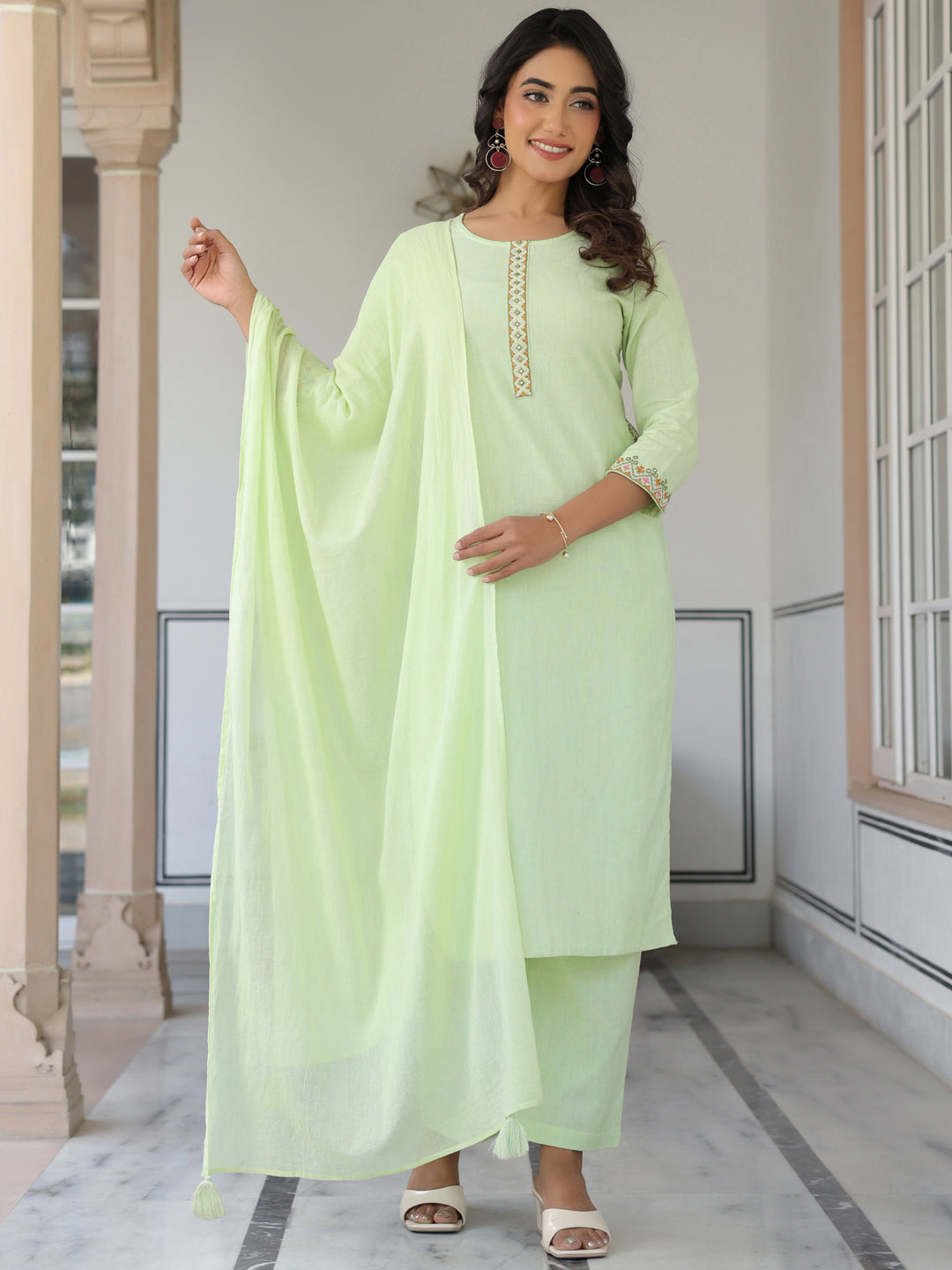 Janasya Light Cotton Self Design Straight Kurta Set 