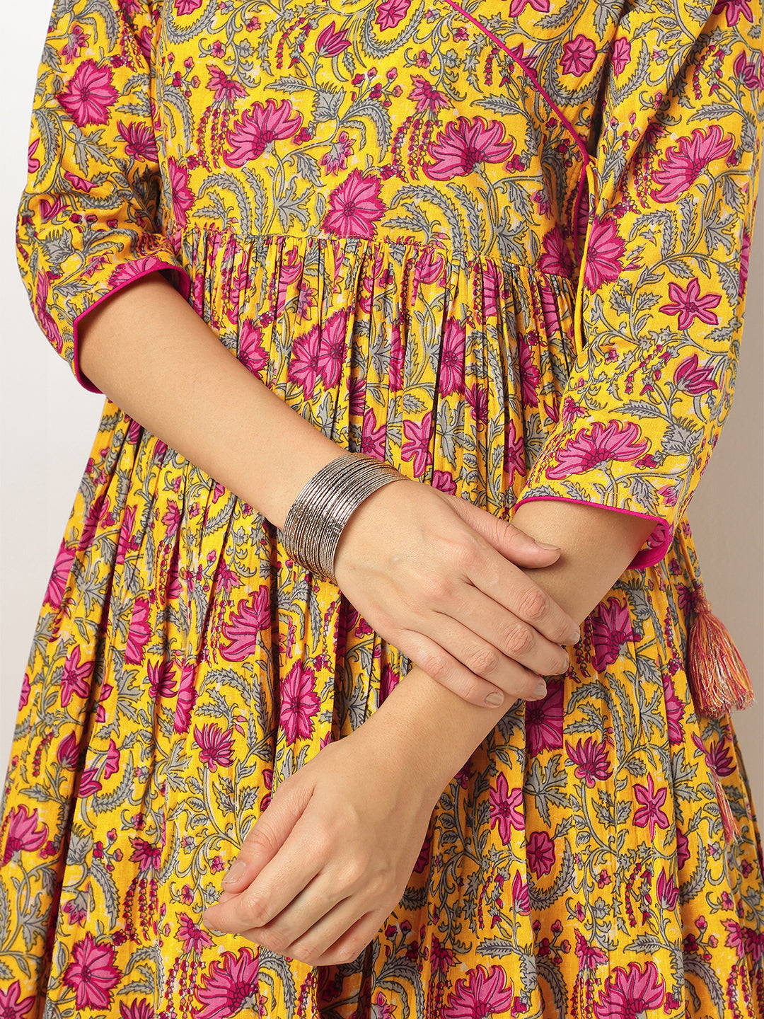 Janasya Bright Cotton Floral Angrakha Kurta Set 