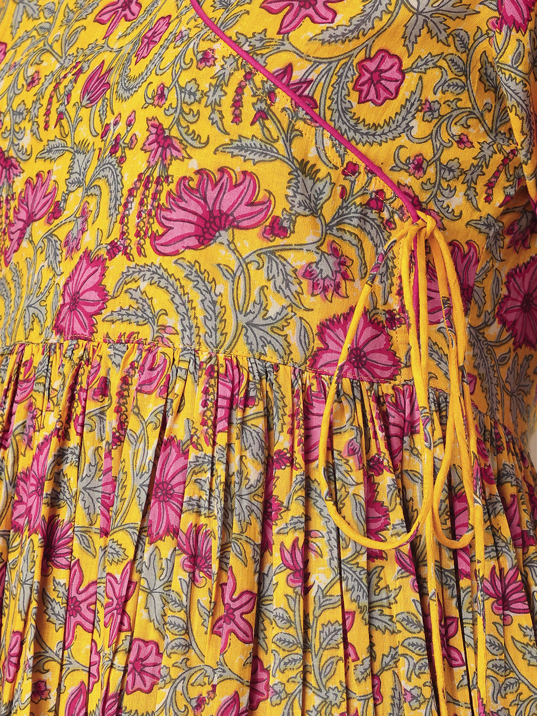 Janasya Bright Cotton Floral Angrakha Kurta Set 
