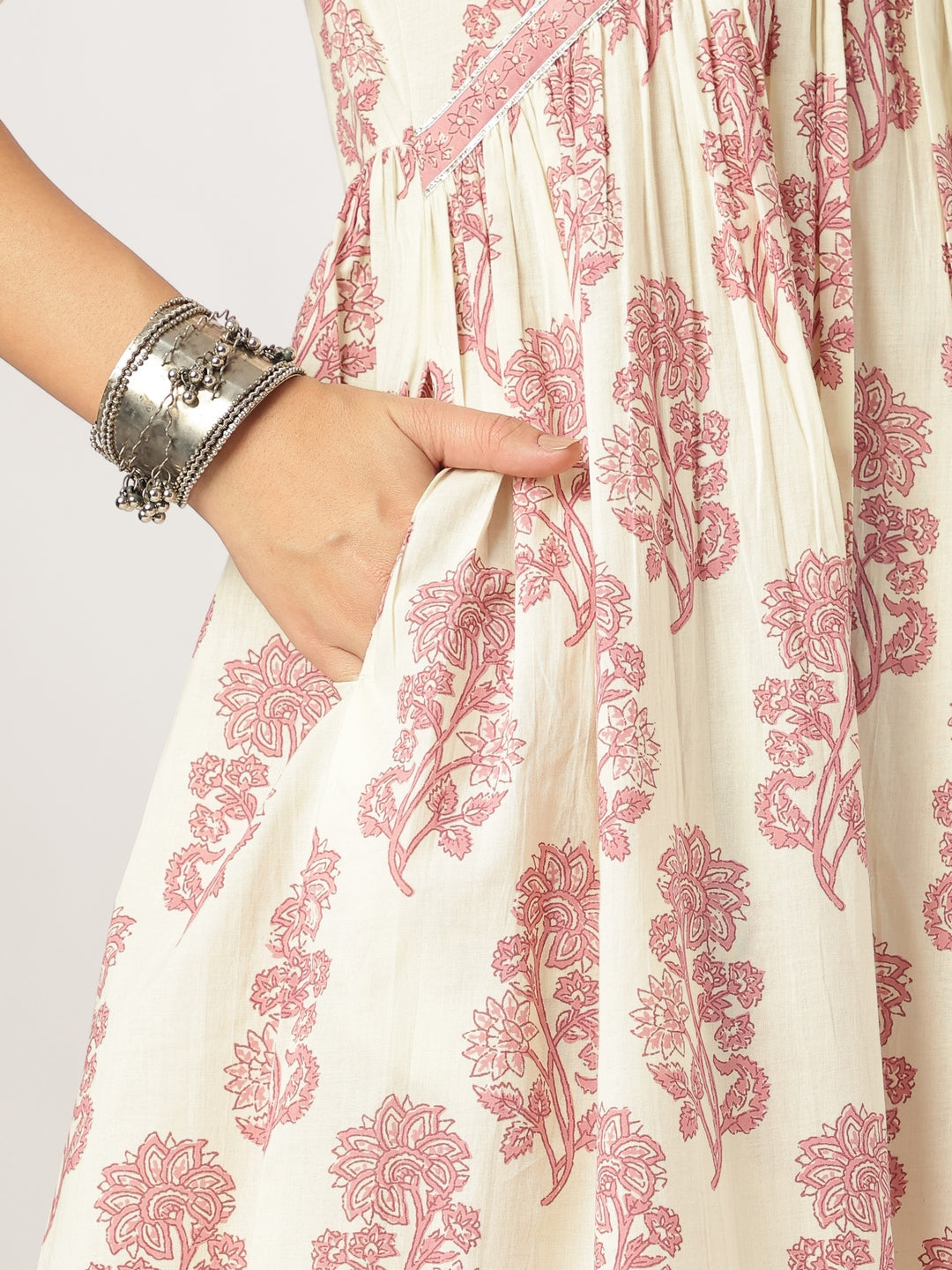 Janasya Light Cotton Floral A-Line Kurta Set 