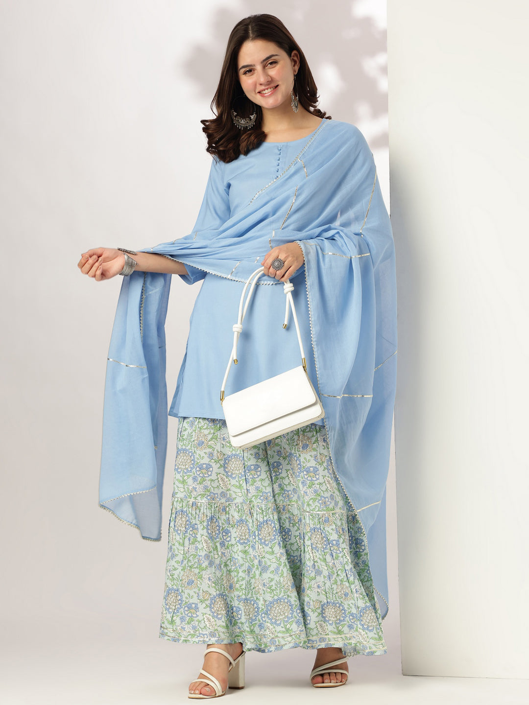Janasya Light Rayon Solid Straight Kurta Set 