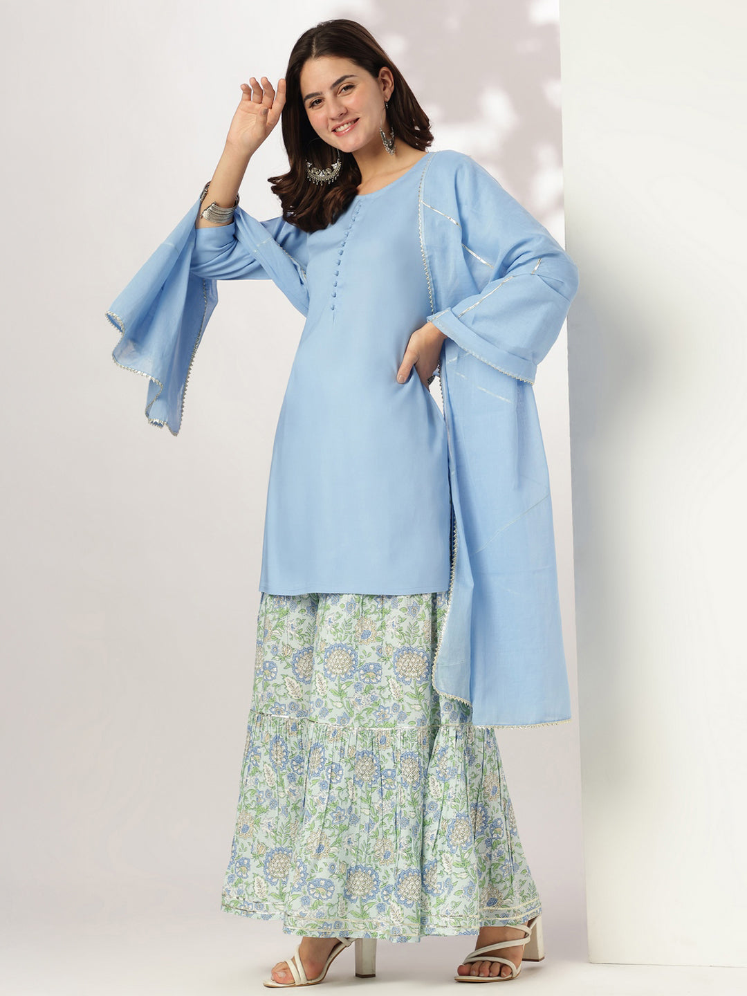 Janasya Light Rayon Solid Straight Kurta Set 