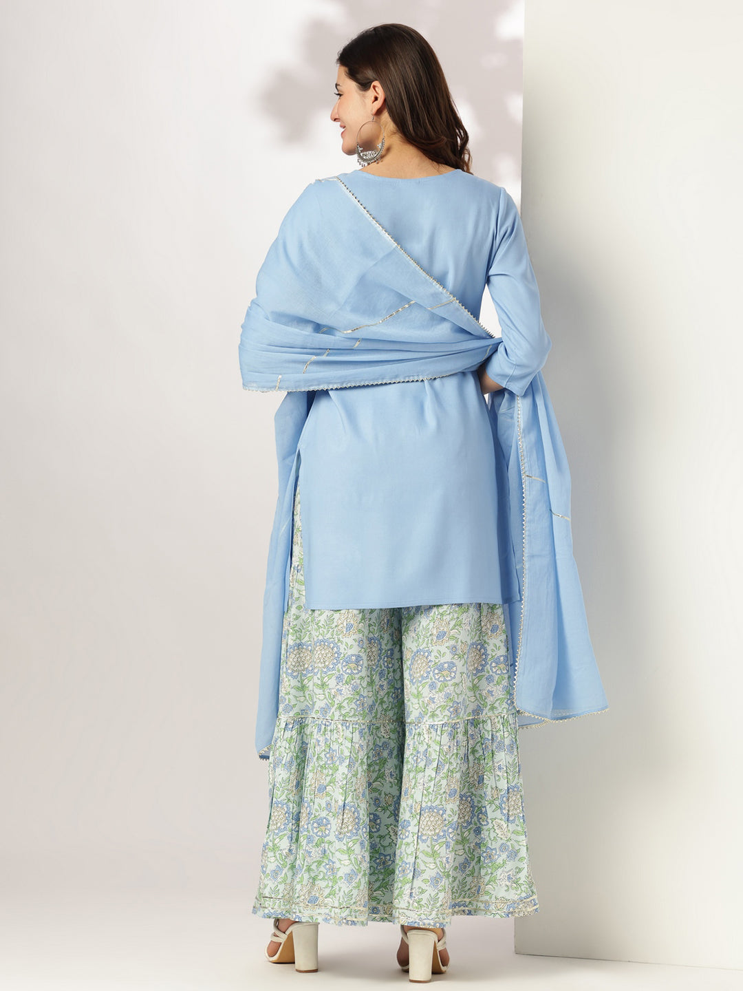 Janasya Light Rayon Solid Straight Kurta Set 