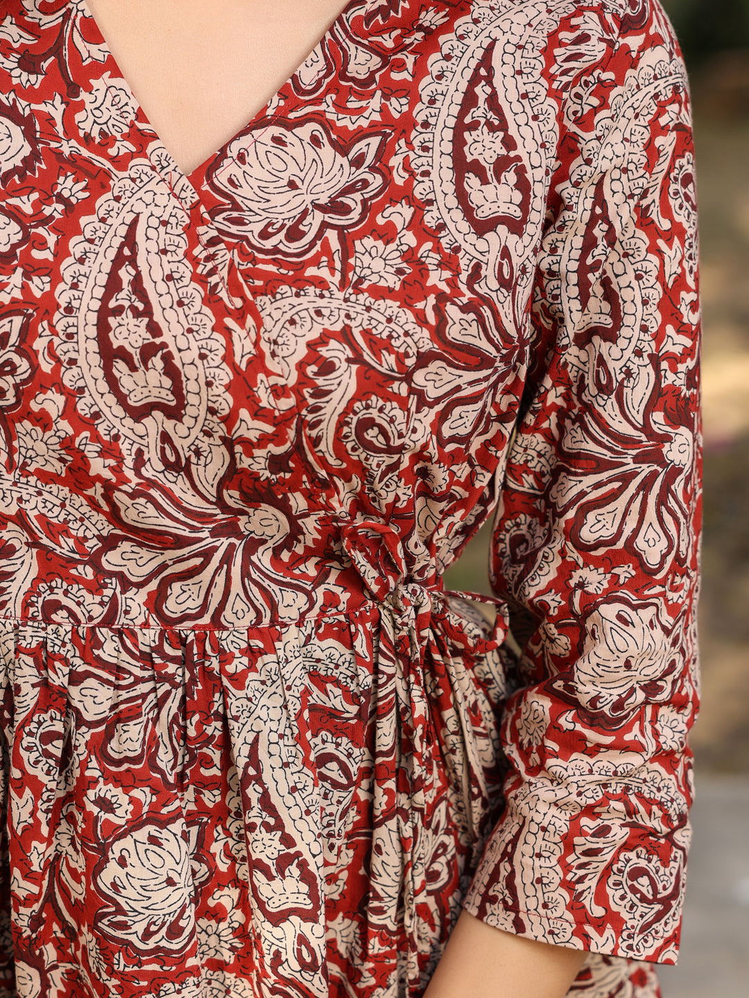 Janasya Dark Cotton Paisley A-Line Tunic 