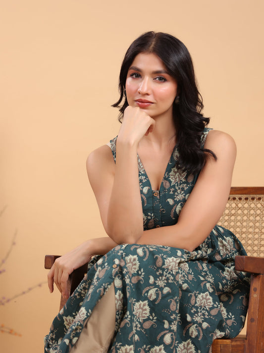 Janasya Dark Green Cambric Ethnic Motifs Kurta