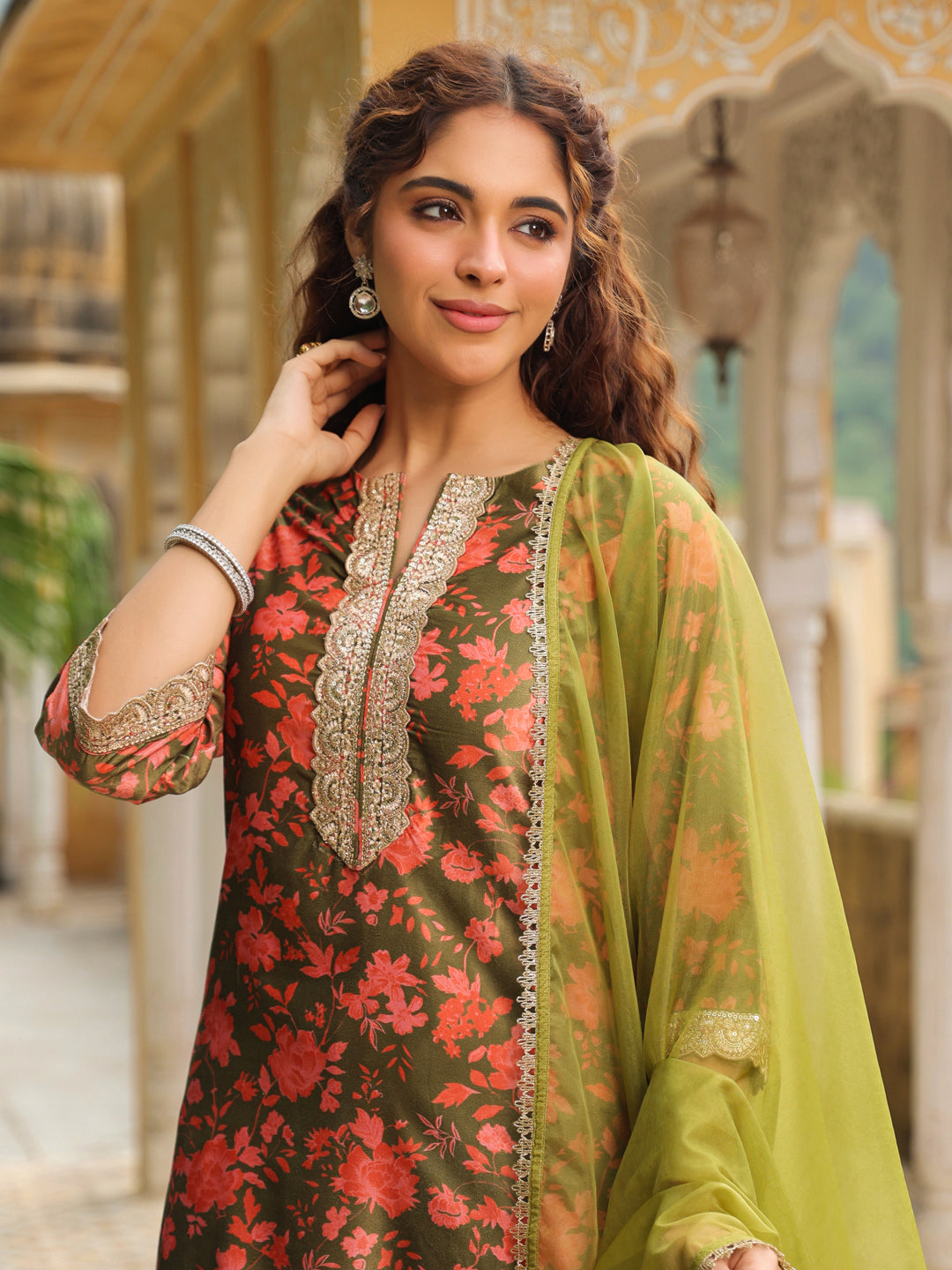 Janasya Olive Velvet Floral Set 