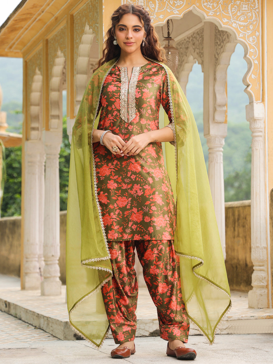 Janasya Olive Velvet Floral Set 