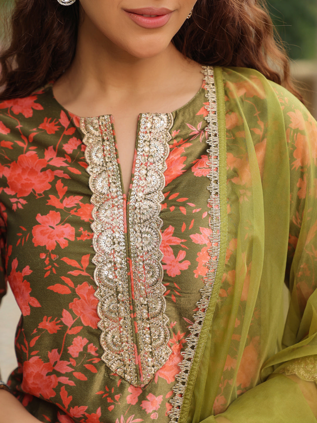 Janasya Olive Velvet Floral Set 