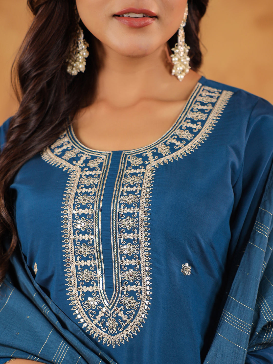 Janasya Dark Chanderi Embroidered Straight Kurta Set 