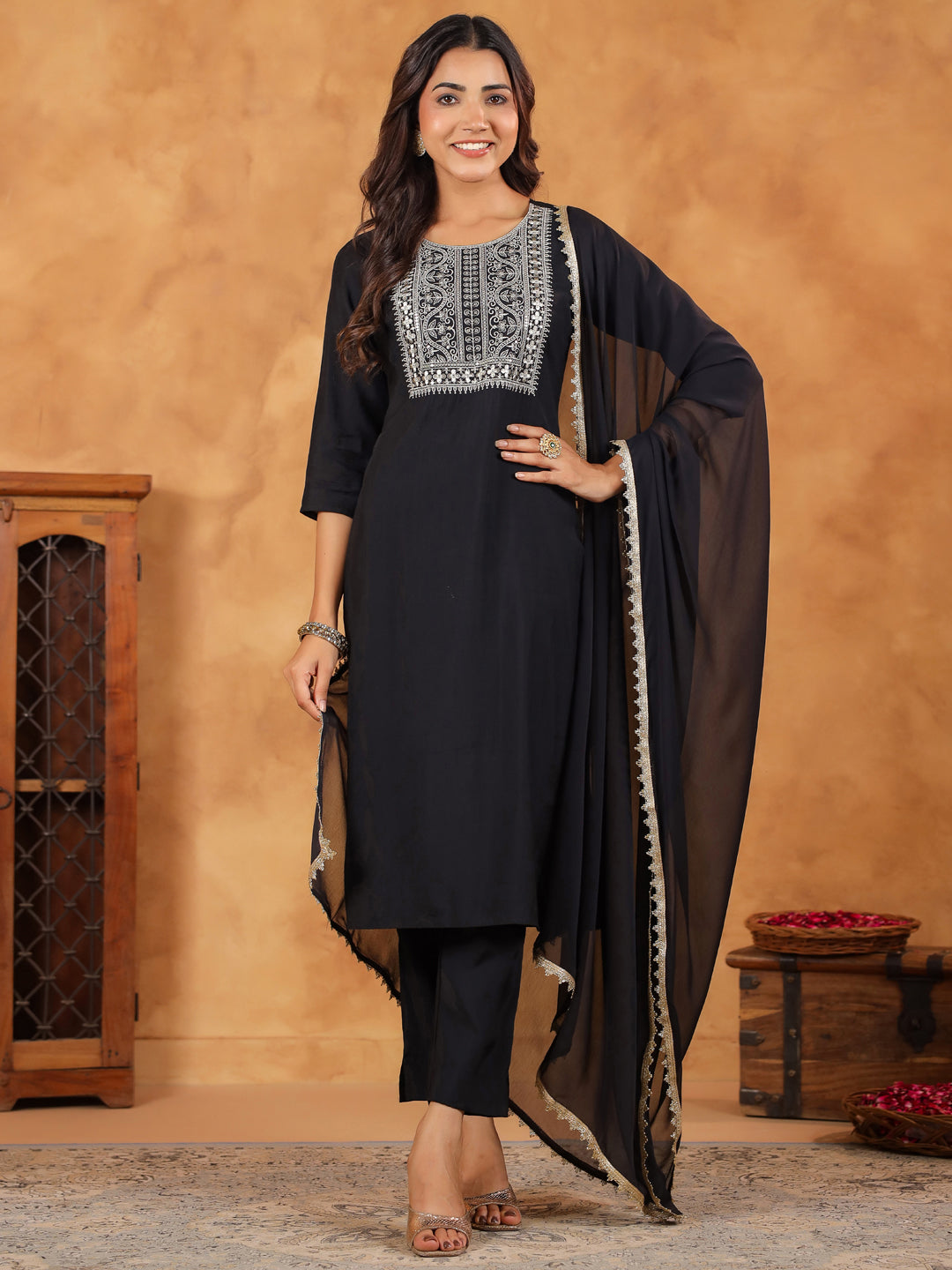 Janasya Dark Chanderi Embroidered Straight Kurta Set 