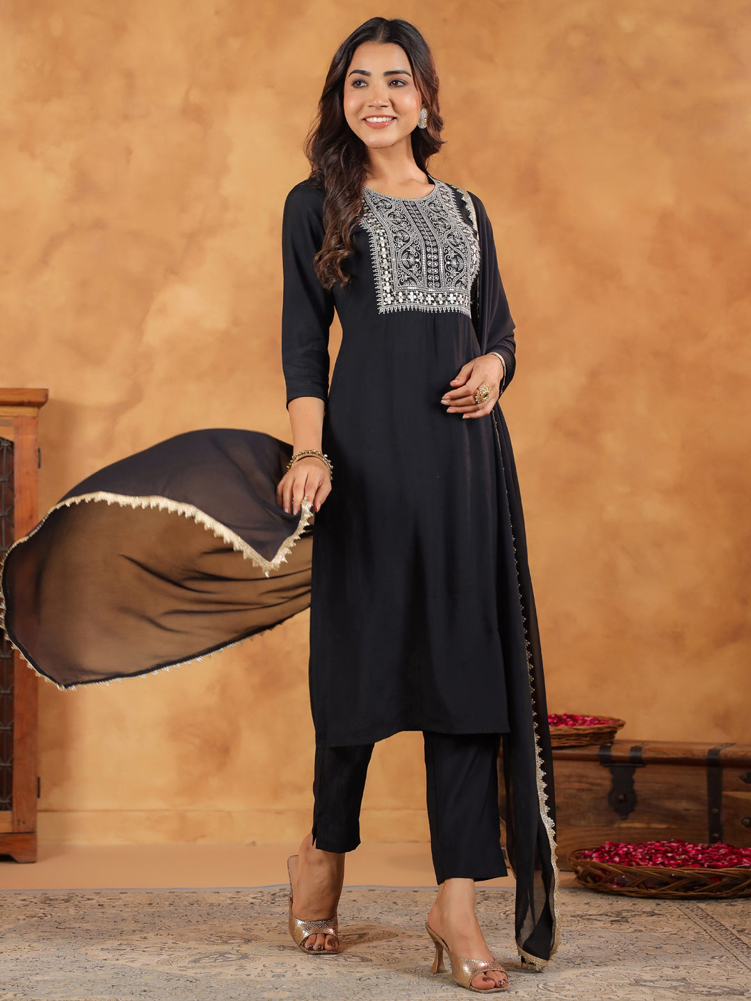 Janasya Dark Chanderi Embroidered Straight Kurta Set 