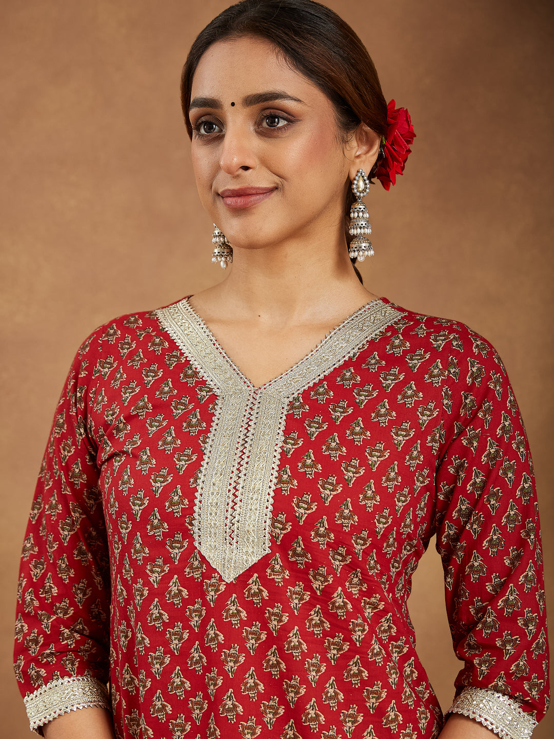 Janasya Dark Cotton Floral Straight Kurta Set 