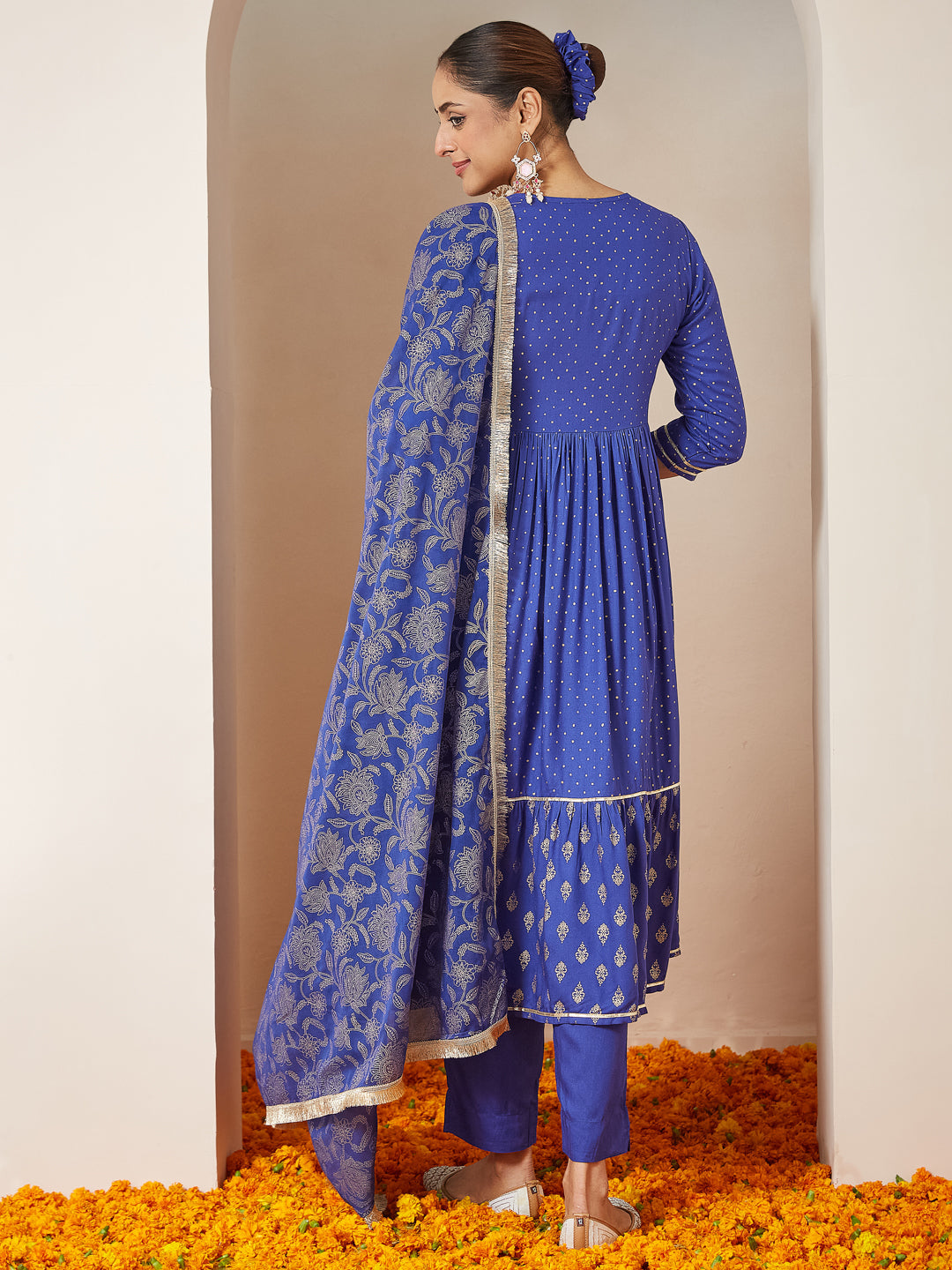 Janasya Dark Cotton Foil Print A-Line Kurta Set 