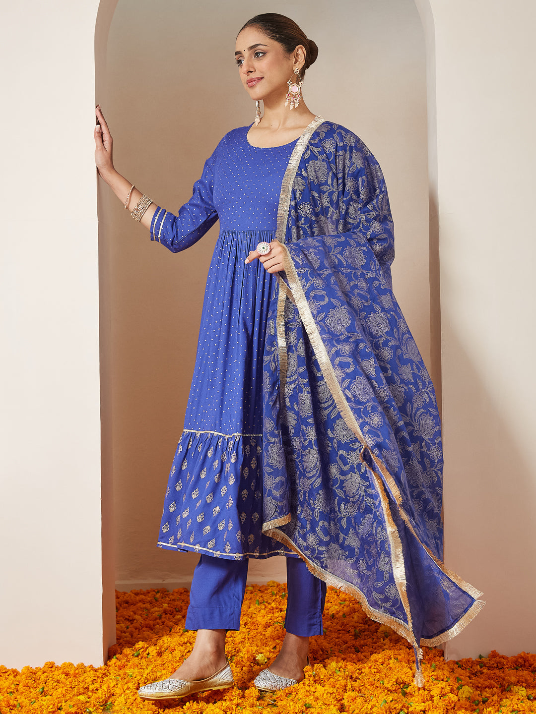 Janasya Dark Cotton Foil Print A-Line Kurta Set 