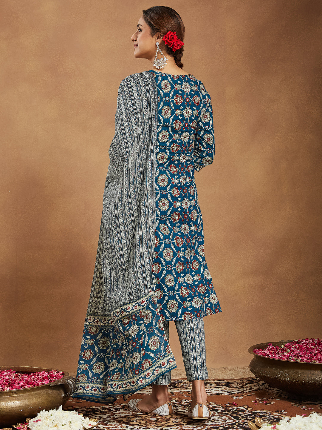 Janasya Bright Cotton Floral Straight Kurta Set 