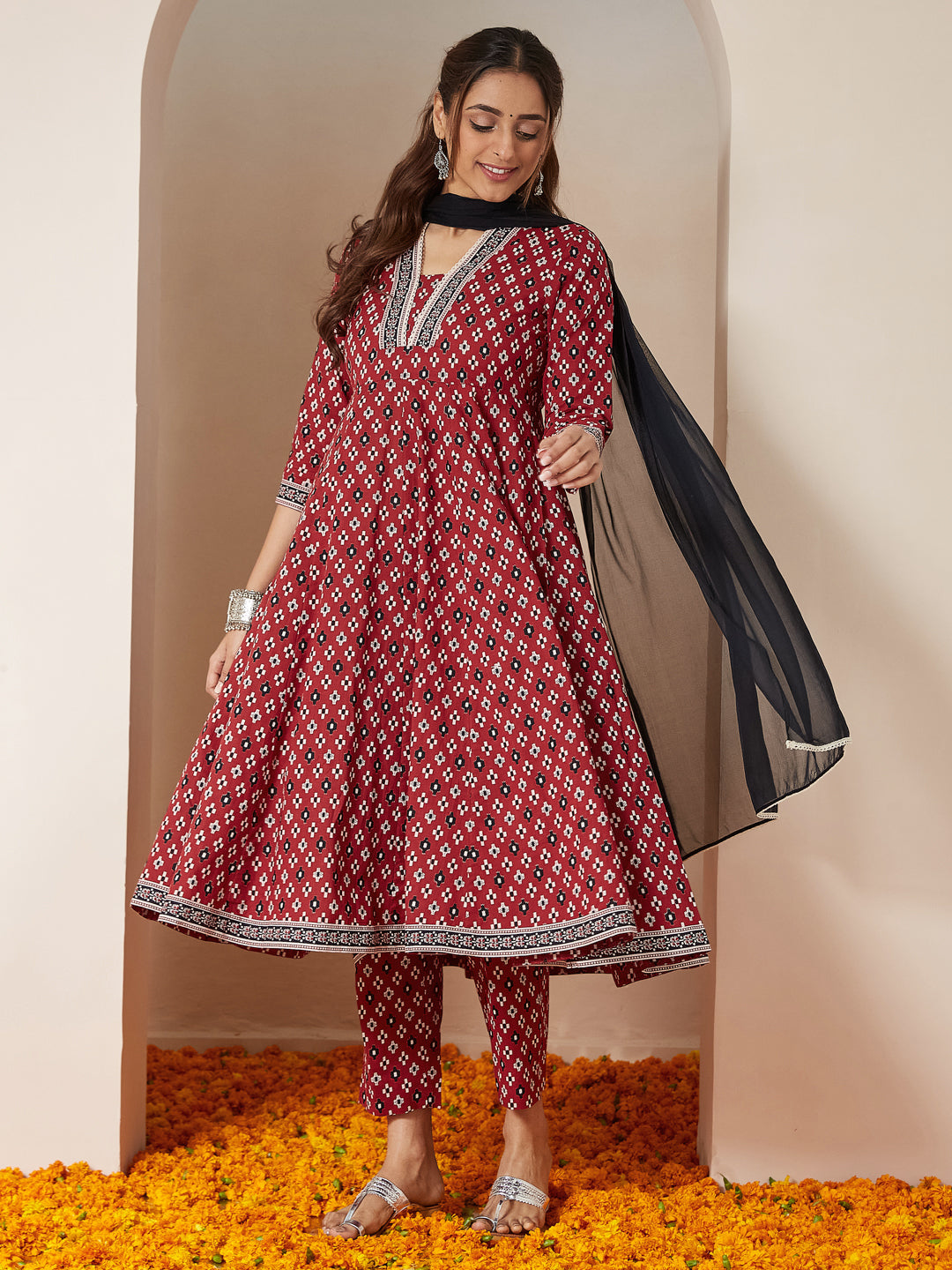 Janasya Dark Cotton Ikkat Anarkali Kurta Set 
