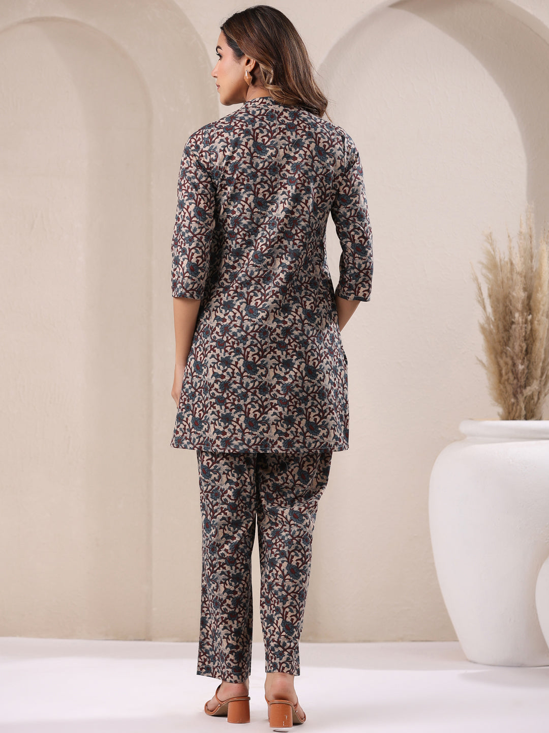 Janasya Dark Cotton Floral Straight Top & Bottom Set 