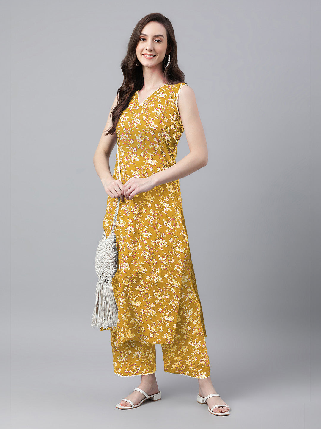 Janasya Bright Cotton Floral Straight Kurta Set 