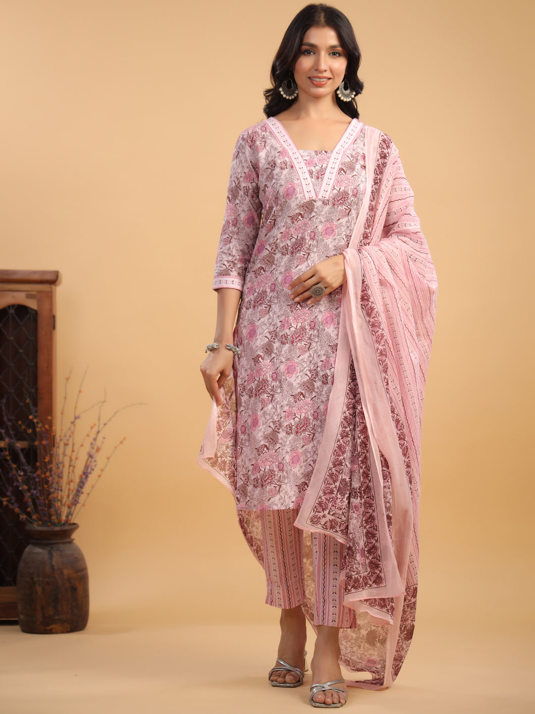 Janasya Light Cotton Floral Straight Kurta Set 