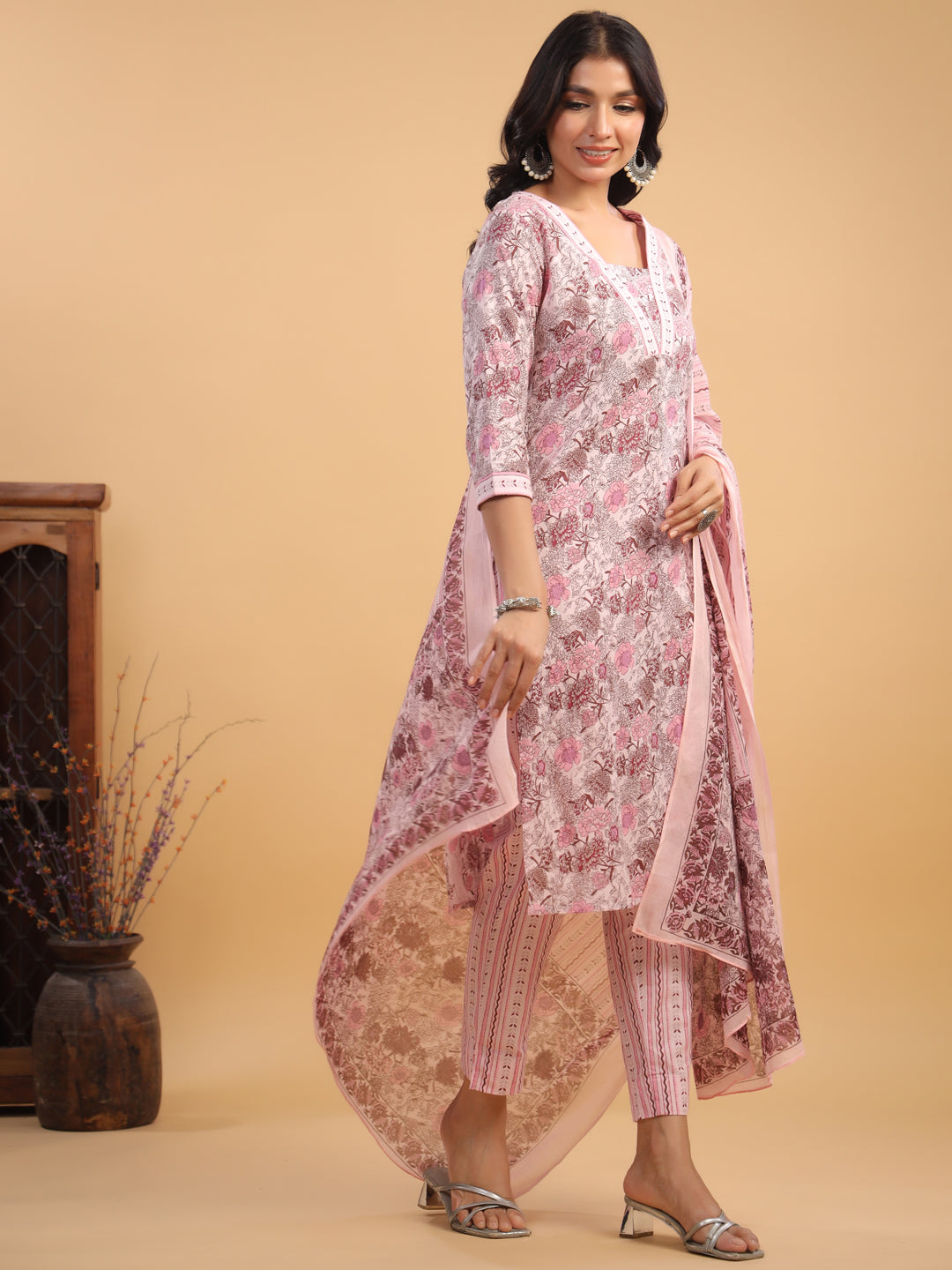 Janasya Light Cotton Floral Straight Kurta Set 