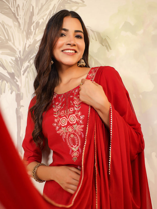 Janasya Dark Chanderi Embroidered Straight Kurta Set 