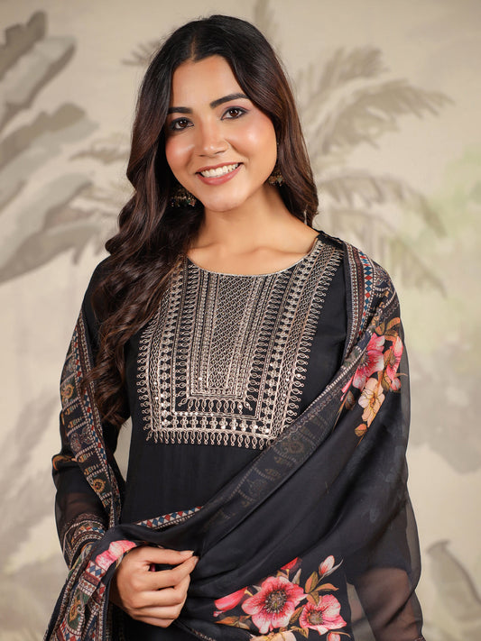 Janasya Dark Chanderi Yoke Embroidery Straight Kurta Set 