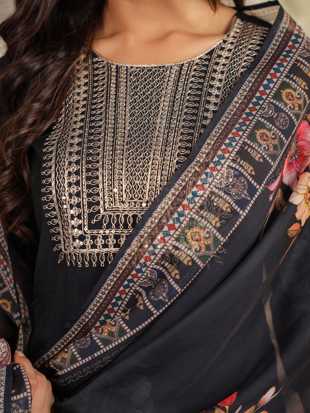 Janasya Dark Chanderi Yoke Embroidery Straight Kurta Set 