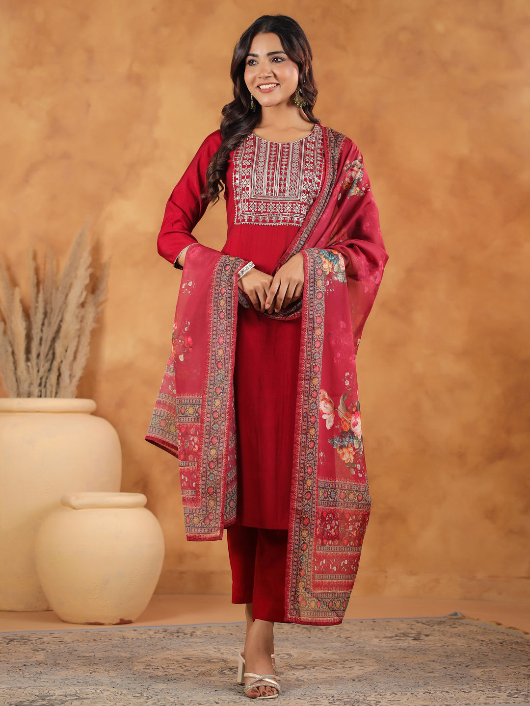 Janasya Dark Chanderi Yoke Embroidery Straight Kurta Set 