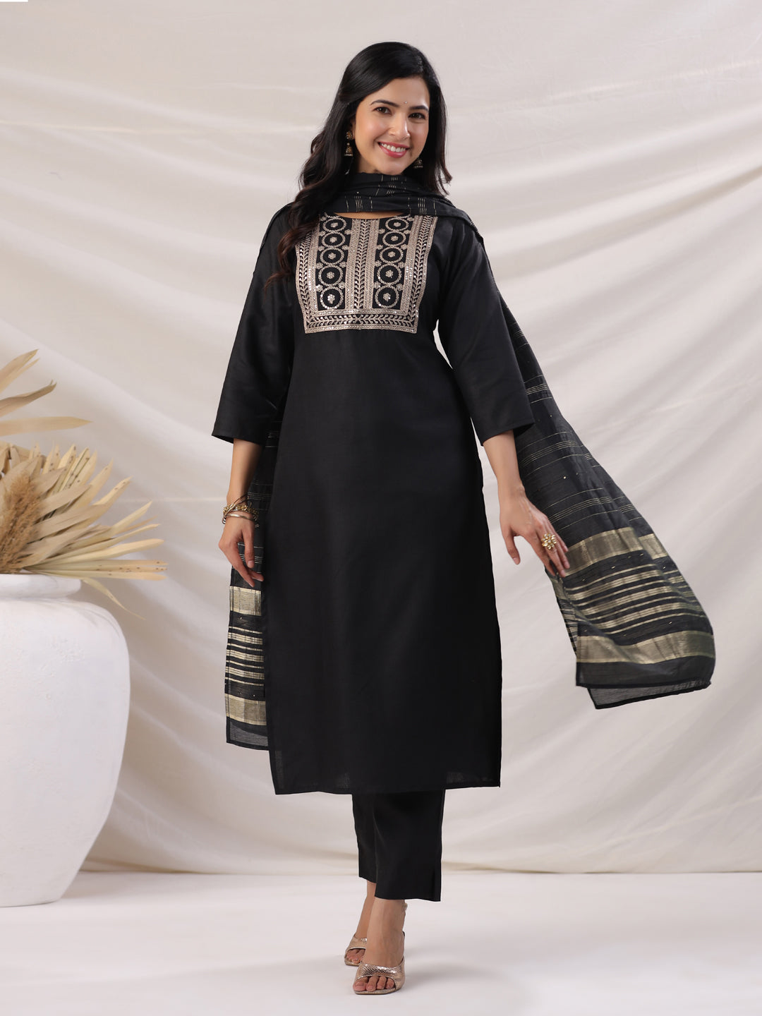 Janasya Dark Cotton Blend Embroidered Straight Kurta Set 