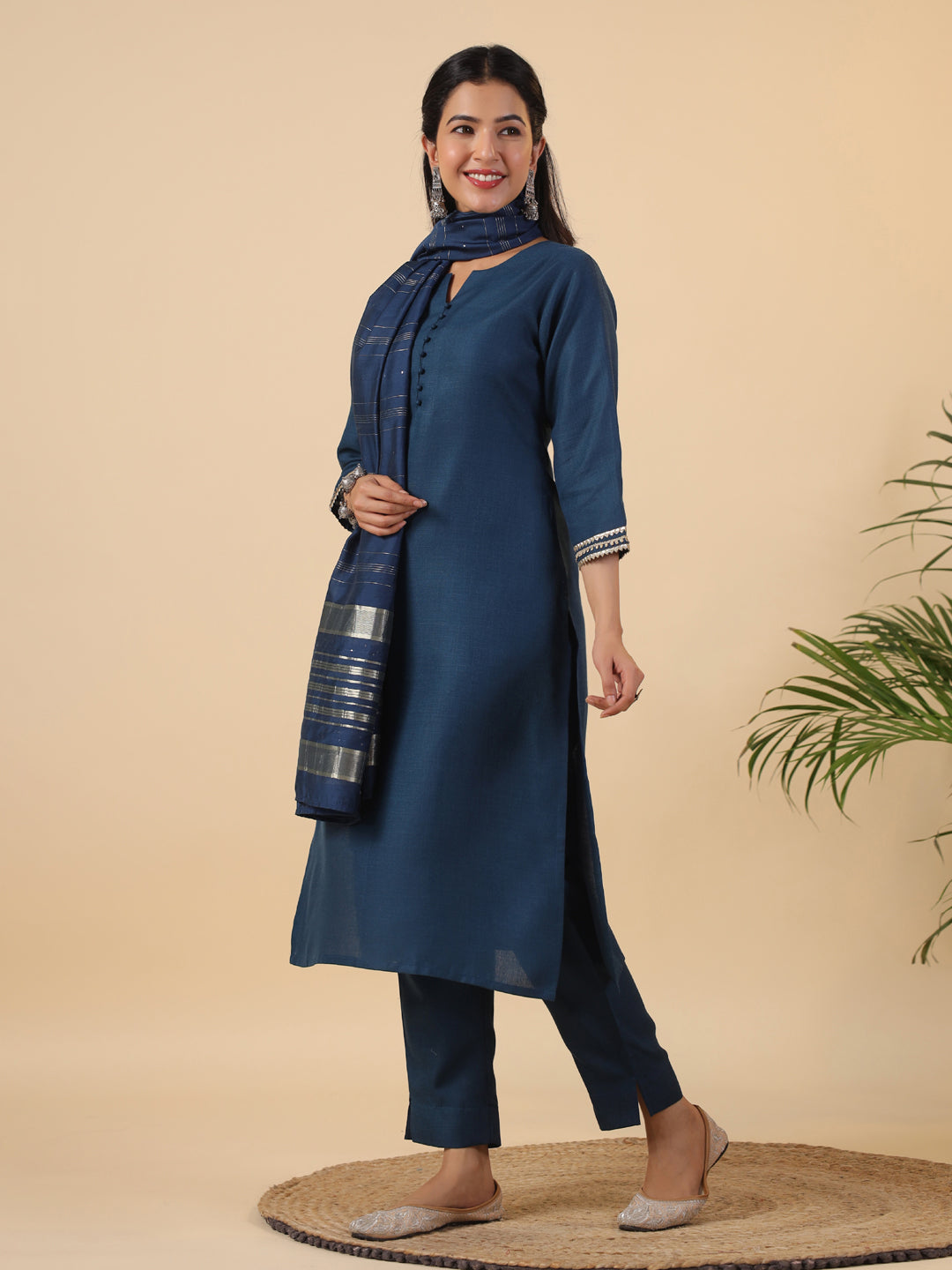 Janasya Dark Cotton Blend Solid Straight Kurta Set 