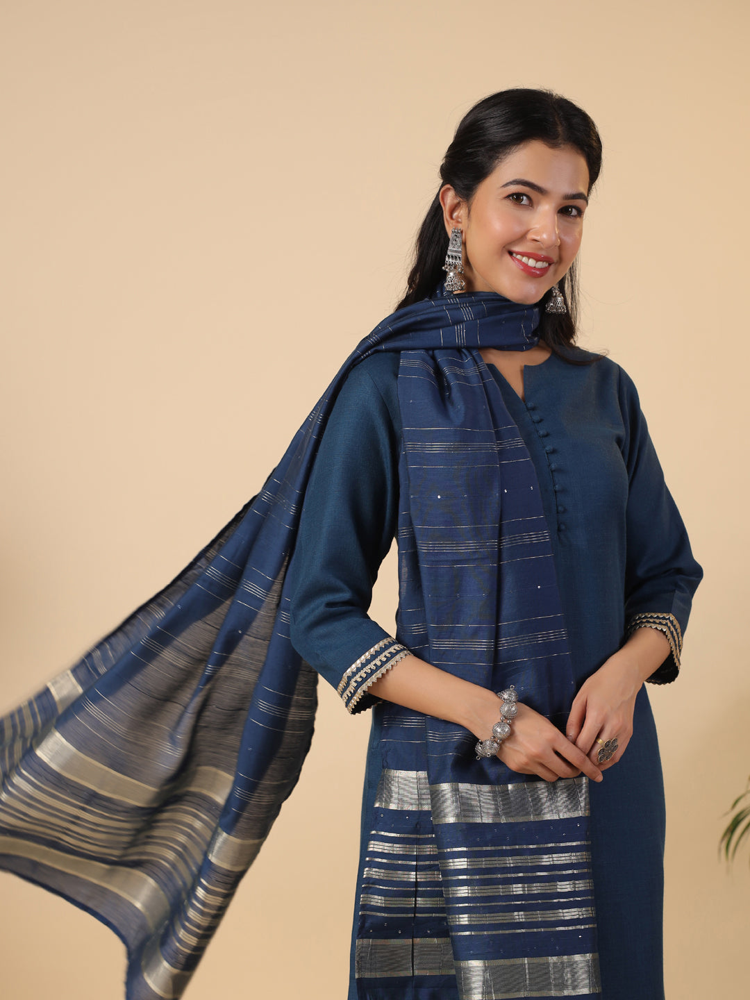 Janasya Dark Cotton Blend Solid Straight Kurta Set 