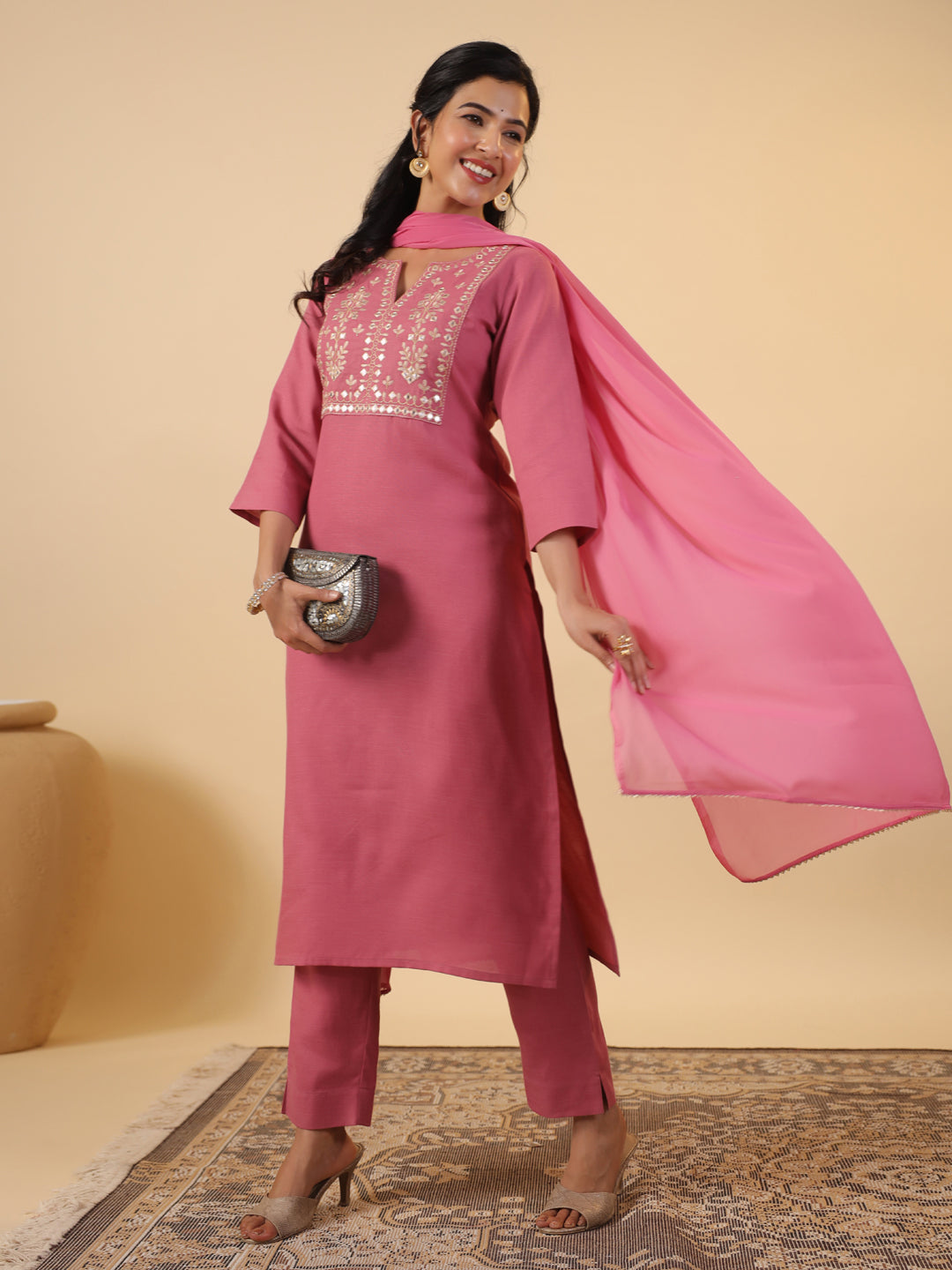 Janasya Light Cotton Blend Yoke Embroidery Straight Kurta Set 