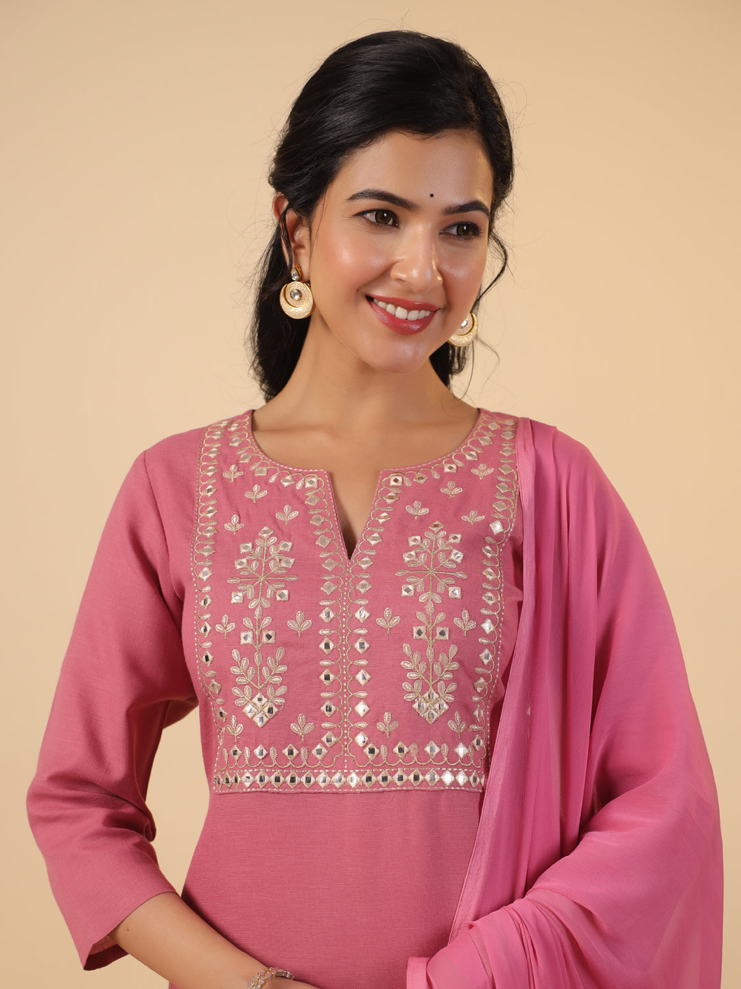 Janasya Light Cotton Blend Yoke Embroidery Straight Kurta Set 